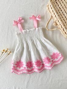 SHEIN 女嬰假日拼接蝴蝶結肩帶刺繡下擺洋裝，夏季 - 粉色 - 查看 5