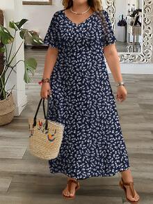 EMERY ROSE Women's Plus Size Casual Minimalist V-Neck Short Sleeve Dress Suitable For Summer - Navy Blue - View 1