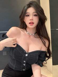 黑色