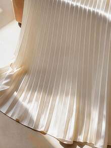 GlowEve CURVE Plus Size Women's Best-Selling Elegant Solid Color Pleated Satin Skirt, Commuter Pleated Glossy Satin Design, Suitable For Daily Outings, Commuting, Dating And Party - Apricot - View 3