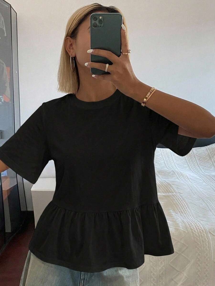 DAZY Women's Round Neck Casual Loose Ruffle Hem Basic Short Sleeve T-Shirt - Black - View 1