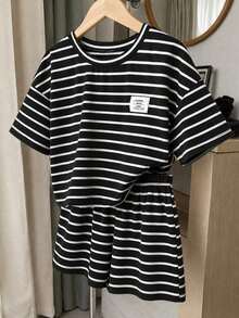 SHEIN 2件套：少女宽松短款T恤+紧身短裤，休闲日常穿搭 - 黑色 - 查看 2