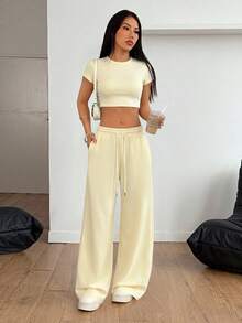 SHEIN PETITE 女款簡約休閒短袖上衣與寬鬆長褲兩件套居家服 淡黃色 夏季 小碼女款 - 淡黃色 - 查看 3