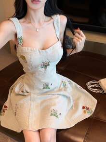 DAZY 春夏女款細肩帶洋裝，設計師風格初夏碎花洋裝，成熟優雅顯腰身中長洋裝 - 白色 - 查看 3