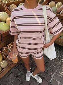 SHEIN 青少年女孩休閒不對稱條紋印花圓領短袖T恤與條紋短褲兩件套，適合春夏度假 - 淺粉色 - 查看 11
