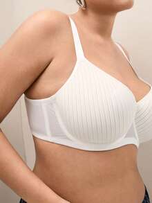 LUVLETTE Plus Dream Curve Air Full Coverage Minimizer Seamless No Show Breathable Mesh Ultra-Light Summer Sandwich Stripe White Support Bra - White - View 10