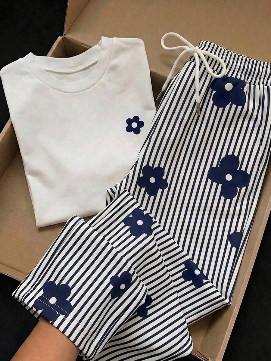 Comfortcana 2件組刺繡圓領短袖上衣搭配條紋印花長褲,休閒日常居家服,純白、海軍藍與白色花卉海軍藍,夏季款 - 藏蓝色 - 查看 1