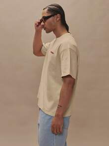 Musero SHORT SLEEVE OVERSIZED GRAPHIC TSHIRT - "Personalized" - Beige - View 3