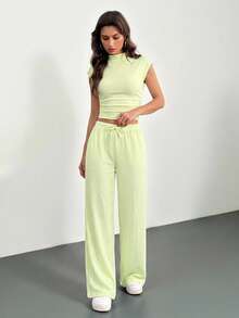 SHEIN Tall 2件組女款夏季純色立領百褶上衣與長褲套裝，休閒女裝運動服，棕色兩件套舒適休閒套裝，適合高個女款 - 淡黃色 - 查看 2