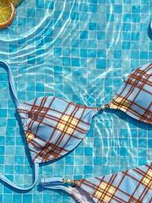 Swim Mod 春夏兩件式女款海灘套裝，時尚可愛性感度假海邊泳池派對隨機印花多色格紋珍珠掛脖露背綁帶三角上衣與可調節比基尼泳褲套組 - 彩色 - 查看 3