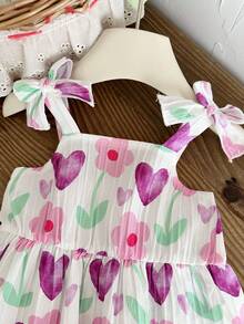 SHEIN Vintaside Kids 2件組女嬰心形圖案花卉印花背心上衣配蝴蝶結與短褲套裝，甜美可愛 - 紫色 - 查看 4