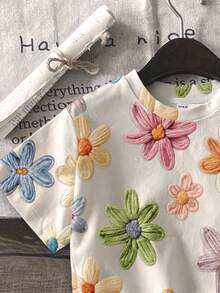 Tween Girl Casual Minimalist Cute Fun Textured Floral Print Short Sleeve T-Shirt And Shorts 2-Piece Set Suitable For Summer - Multicolor - View 5
