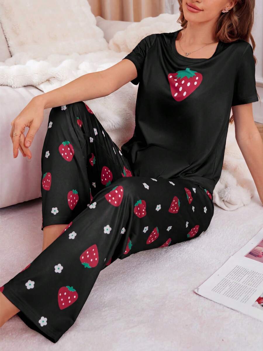SHEIN Casual Underwear&Sleepwear 女款草莓印花圓領短袖上衣與長褲睡衣套裝 - 彩色 - 查看 1