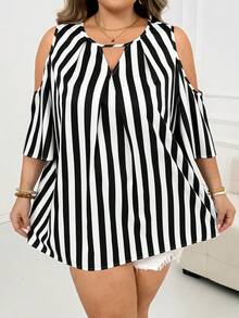 SHEIN CURVE+ 大尺碼女款度假休閒多功能露肩黑白條紋鏤空領襯衫，夏季度假上衣藍色碎花露肩襯衫，夏季 - 黑與白 - 查看 8