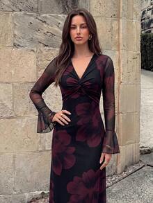 Modelyn Women's V-Neck Floral Print Pleated Elegant Cinched Waist Party Dress Holiday Purple Dresses For Women Maxi Dress فساتين - Purple - View 3