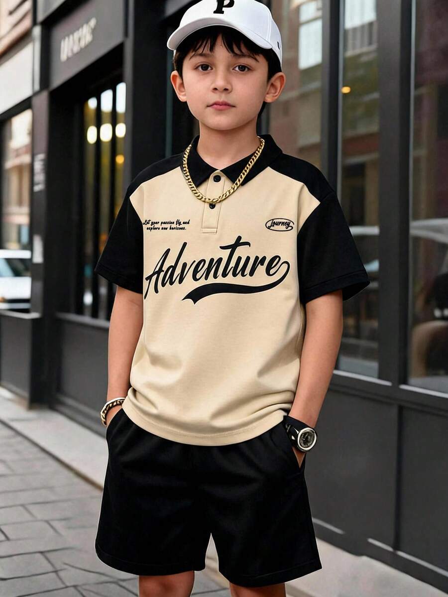 SHEIN Squishy Polo 童裝大童男童休閒學院風拼色字母圖案卡其色 Polo 衫，Y2K 上衣，夏季上衣，適合春/夏、情人節、夏季穿搭、海灘週末、家庭聚會、返校季、婚禮季、運動、生日派對