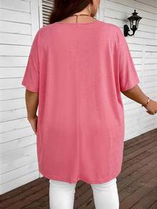 SHEIN CURVE+ Plus Size V-Neck Daisy Print + Pocket Long Loose Casual T-Shirt - Pink - View 2