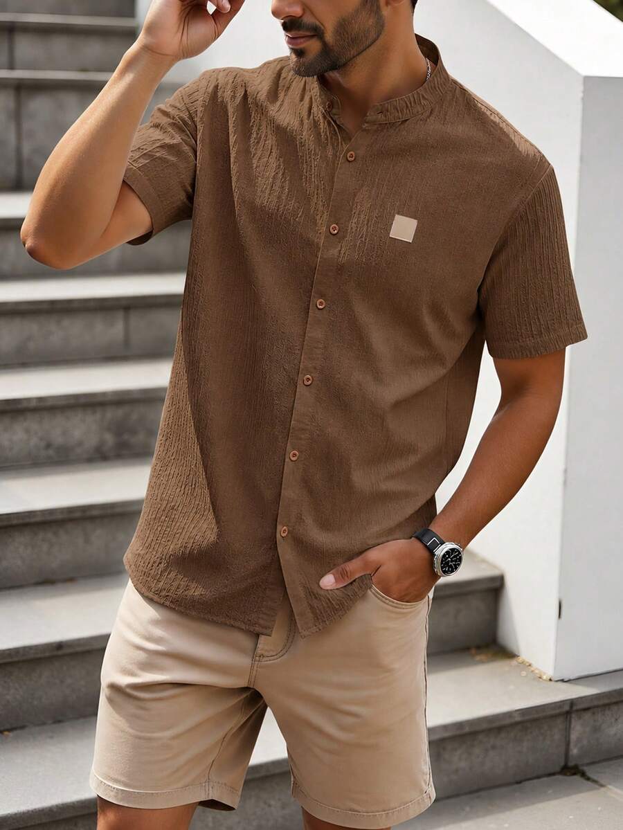 Manfinity Homme Men's Solid Color Single-Breasted Stand Collar Casual Versatile Short Sleeve Shirt, Ceremony - Coffee Brown - View 1