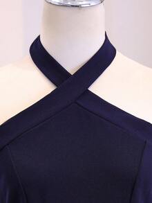 Robe formelle bleu marine pour adolescentes, bretelles spaghetti croisées, robe minimaliste élégante, tissu léger et doux, convient pour les vacances, la remise des diplômes, la rentrée scolaire, la saison des mariages, les différents bals et les occasions formelles - Bleu marine - Voir 4