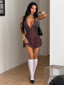 Coolane 女款春夏演唱會派對街頭風Y2K度假約會休閒蕾絲荷葉邊V領掛脖露背迷你洋裝 - 棕色 - 查看 6