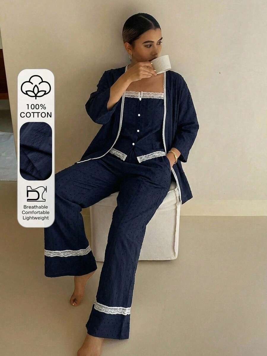 DAZY 3件組度假風女款睡衣套裝,壓紋波點面料,無袖背心上衣、開襟外套與直筒長睡褲 - 藏蓝色 - 查看 1