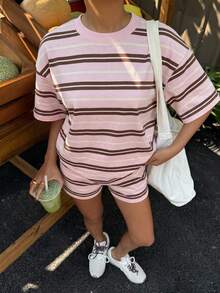 SHEIN 青少年女孩休閒不對稱條紋印花圓領短袖T恤與條紋短褲兩件套，適合春夏度假 - 淺粉色 - 查看 12