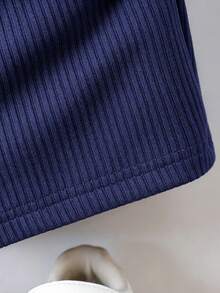 SHEIN Setelan Kasual Anak Laki-Laki: Kaos Lengan Pendek dan Celana Pendek Warna Polos dengan Kantong - Navy Blue - View 8