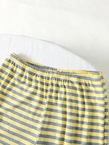 SHEIN 青少年女孩軟綿針織黃色條紋圓領短袖修身T恤與緊身褲套裝，休閒百搭女童服飾，黃色上衣大女孩衣著，黃色條紋上衣與長褲套裝 - 黃色 - 查看 7