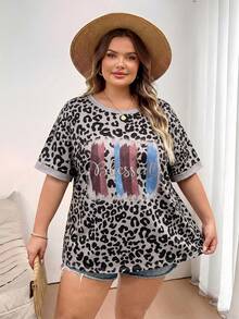 SHEIN CURVE+ 大尺碼女款豹紋字母圖案T恤，修身版型，Hoho度假風 - 淺灰色 - 查看 3