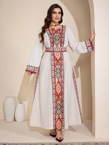 Al Najma 大码女士优雅派对几何印花阿拉伯风格连衣裙 - 彩色 - 查看 7