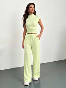 SHEIN Tall 2件組女款夏季純色立領百褶上衣與長褲套裝，休閒女裝運動服，棕色兩件套舒適休閒套裝，適合高個女款 - 淡黃色 - 查看 4