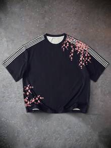 Manfinity EMRG Camiseta masculina casual de manga curta com estampa de flor de cerejeira e detalhes listrados, ideal para o verão. - Multicolorido - Ver 1