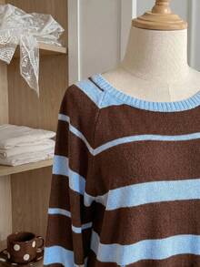 Comfortcana Suéter de punto de talla grande con bloques de color, rayas retro y hombro asimétrico para otoño/invierno - Multicolor - Ver 10