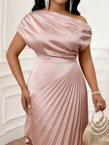 SHEIN Lady Elegant Pink Plus Size Midi Dress For Women With V Neck And Regular Short Sleeves Perfect For Formal Events - Pink - View 6