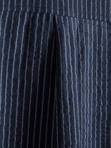 Manfinity Homme Hombres Camisa de rayas con botón irregular - Azul Marino - Ver 6