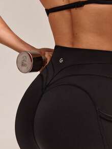 GLOWMODE 21 英寸 Powersculpt™ Goal Getter 可调节抽绳腰部提臀紧身裤带侧袋高强度健身跑步训练健身房 - 黑色 - View 6