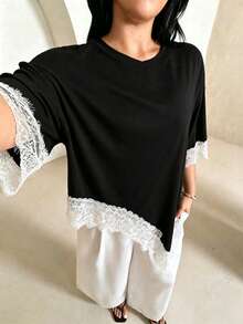 Rustia Plus Size Women's Lace Patchwork Asymmetrical Hem Round Neck T-Shirt - Black - View 3