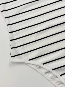 GlowEve Women's Wide Strap Backless Line Camisole - Black and White - View 4
