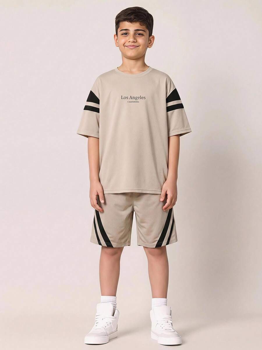 SHEIN 两件套儿童/青少年男童休闲百搭舒适条纹领开襟宽松短袖上衣和短裤套装，适合上学、花园、海滩、生日、春季、夏季、秋季、冬季穿着。