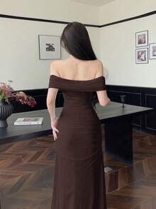 Modelyn 女款網紗露肩收腰抓皺優雅婚禮約會洋裝 - 棕色 - 查看 2
