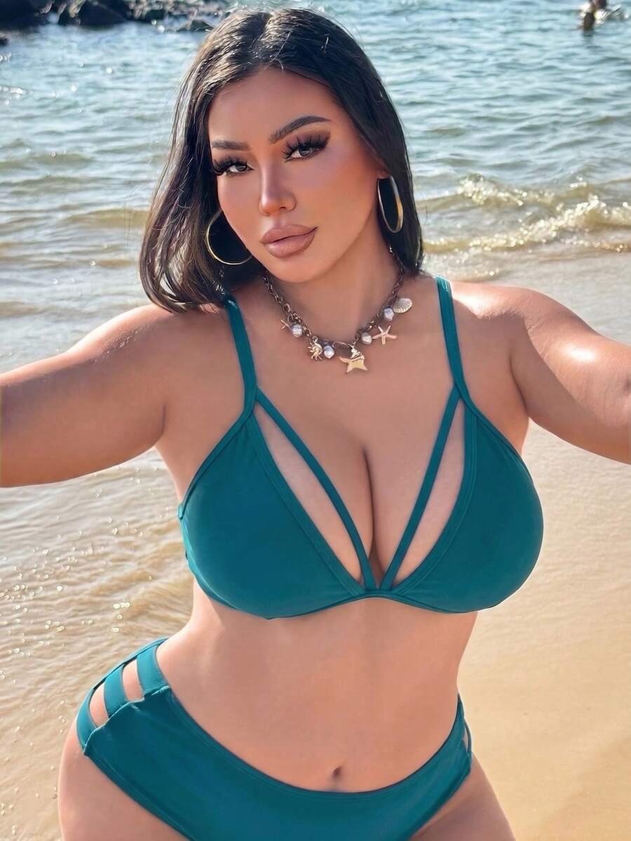 SHEIN Swim 大尺碼女款素色性感比基尼上衣，適合夏季海灘穿著