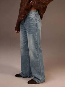 Athîral Denim Women's Star Pattern Washed Pocket Button Zipper Jeans - Light Wash - View 4
