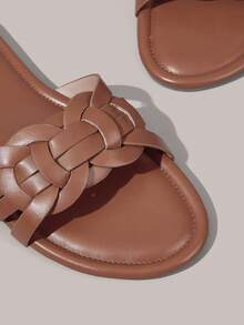 Styleloop Women Shoes Round Toe Flat Bottom Brown Cross Upper Women Flat Sandals Light Comfortable Simple Commute Daily Vacation Travel Women Flat Sandals - Brown - View 5