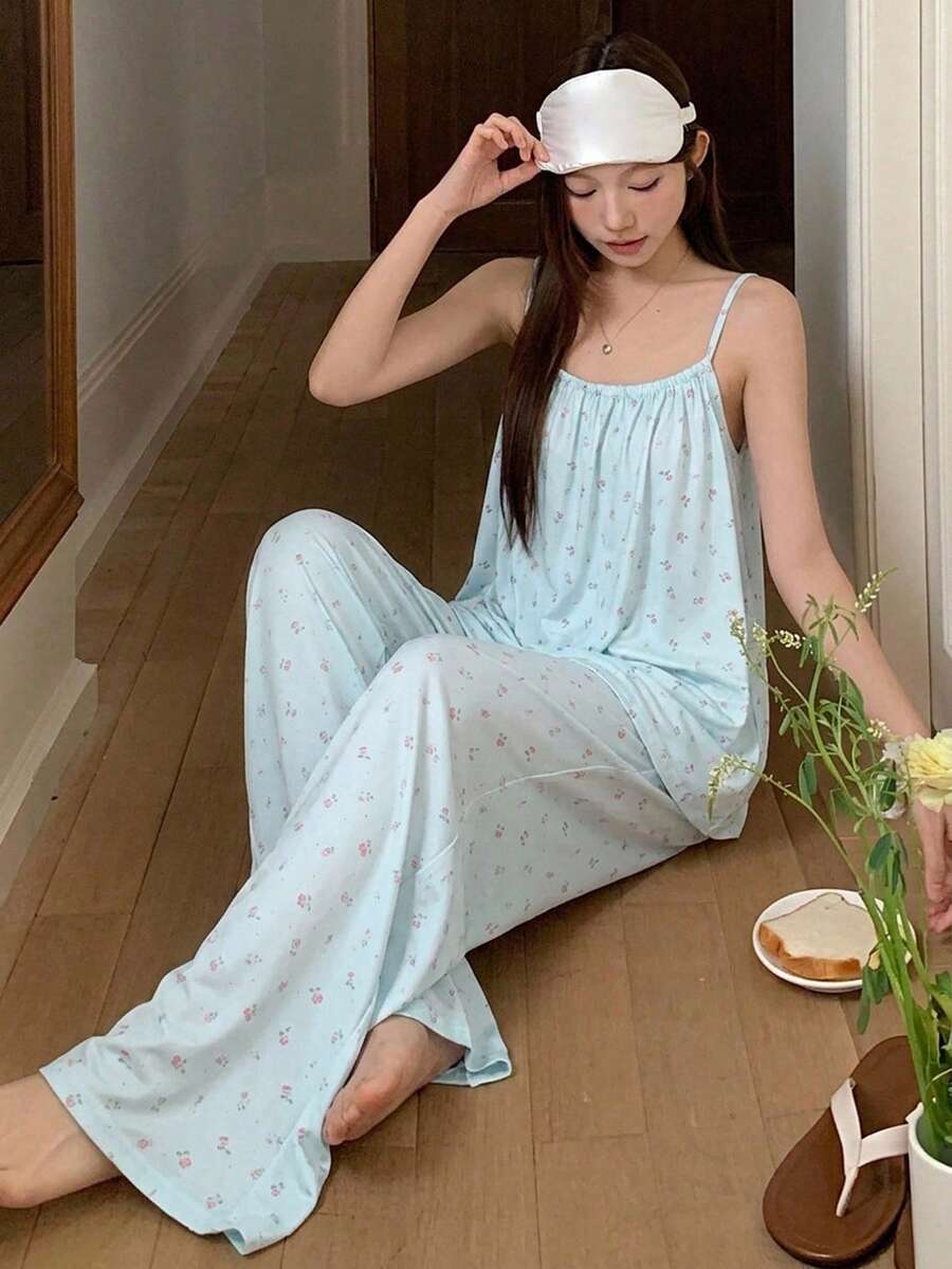 DAZY 夏季碎花抓皺細肩帶上衣與長褲 2 件組女款睡衣套裝 - 淺藍色 - 查看 1
