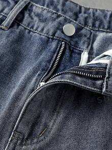 ROMWE MEN Jeans de mezclilla casual para hombres con bordado de cruz y efecto desgastado - Azul - Ver 7