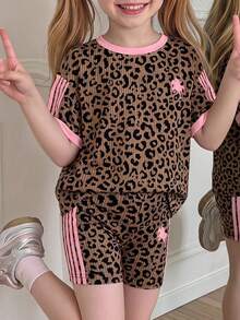 復古時尚豹紋棕色與粉色條紋，年輕女孩休閒舒適圓領短袖T恤與短褲套裝，適合日常、度假、外出、校園、運動、返校，時尚女孩套裝，運動休閒套裝 - 彩色 - 查看 5