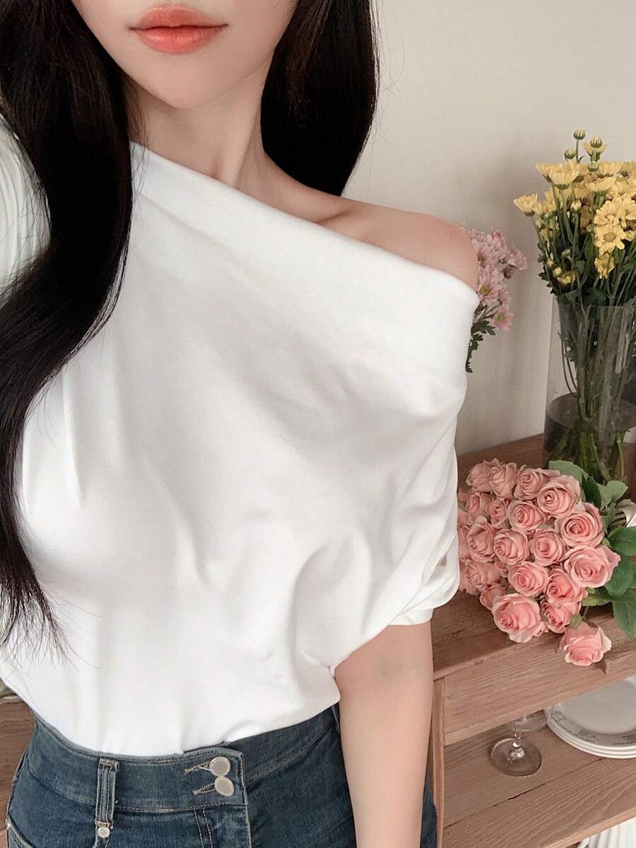 DAZY 女款純色不對稱肩時尚休閒T恤 夏季 - 白色 - 查看 1
