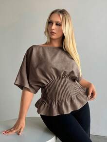Auralis Blusa de mujer talla grande de cuello barco, manga corta de murciélago, bajo con volantes, unicolor - Marrón - Ver 6