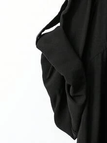 SHEIN PETITE CURVE Conjunto de 2 piezas para mujer talla grande: Camisa minimalista con cuello en V y botones, y pantalones casuales a rayas - Negro - Ver 7