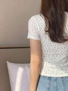 DAZY 女款圓領純色基本款白色短袖T恤，春夏可愛上衣 - 白色 - 查看 2